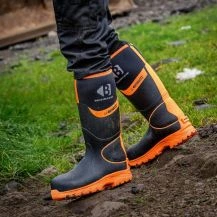 Buckler Boots Safety Wellingtons | Black & Orange
